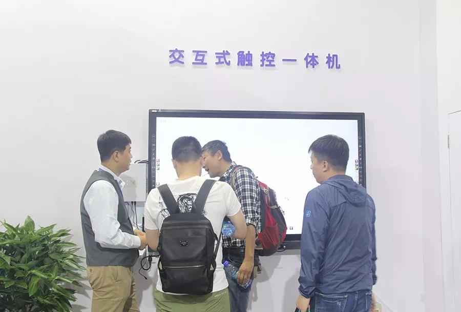 第74屆教學(xué)裝備展示會勝利閉幕，方成教學(xué)凱旋而歸